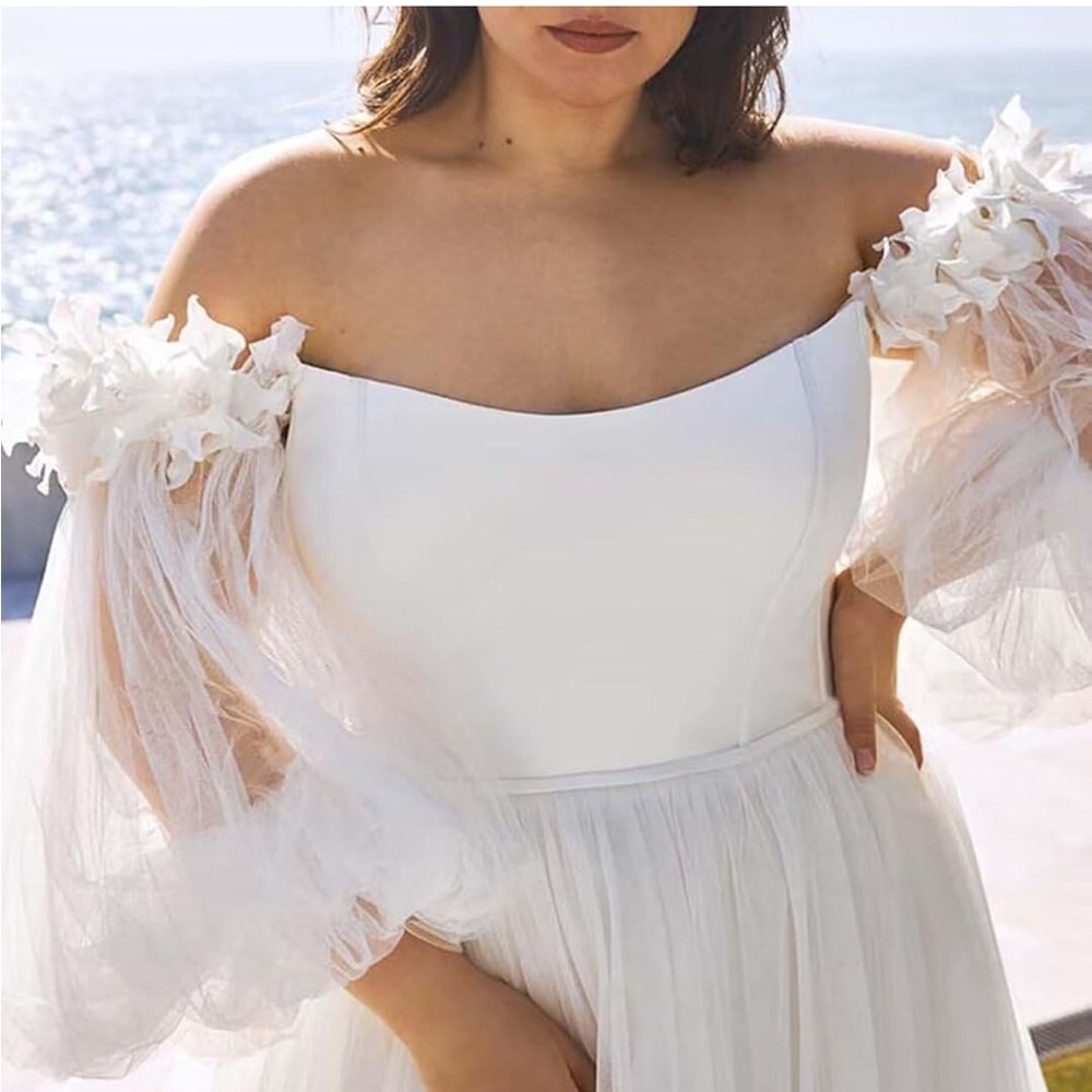 Elegant White Off-Shoulder White Dress - Picture 2 of 4